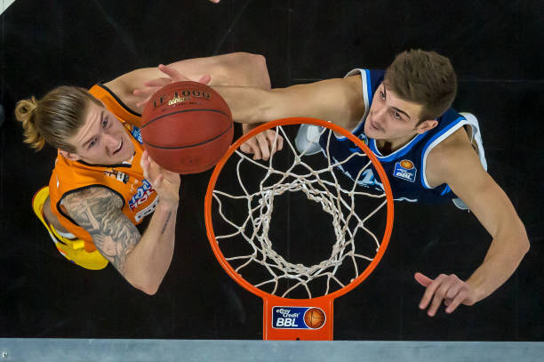 2球员在技 2球员在技