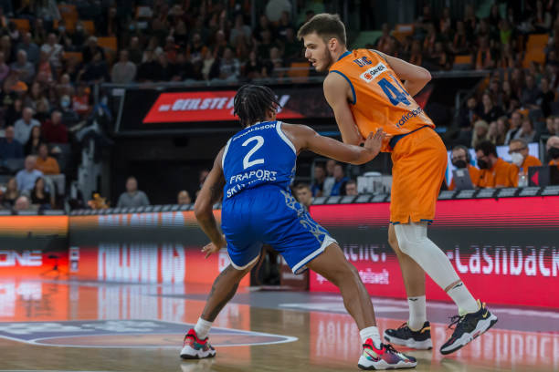 的防守和犀 的防守和犀