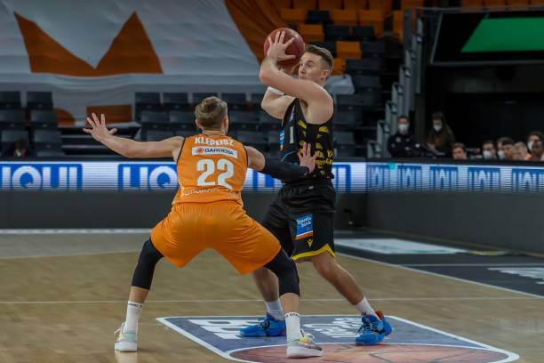 的一个平台 的一个平台